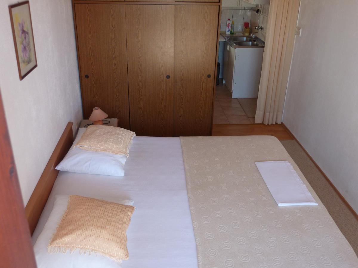 Three bedroom apartment&studio - Apartments Ždrijac - AE1020 Nin Buitenkant foto